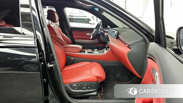 Genesis GV70 2024 Черный из Кореи, фото 2