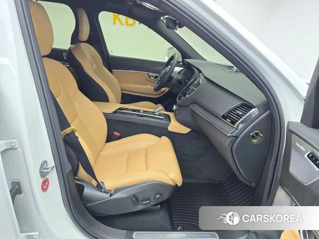 Volvo XC90 second Generation 2022 Белый из Кореи, фото 2