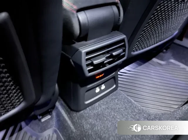 Audi RS3 (8Y) 2025 Белый из Кореи, фото 2