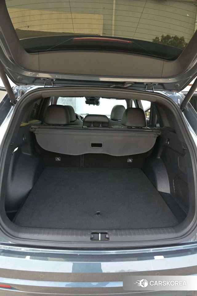 Geely Automobile Xingyue L 2022 Темно-серый из Китая, фото 2