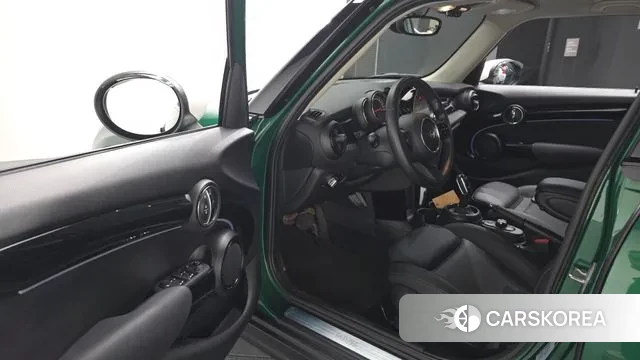 Mini Cooper 2022 Темно-зеленый из Кореи, фото 2