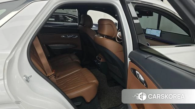 Genesis GV70 2021 Белый из Кореи, фото 2