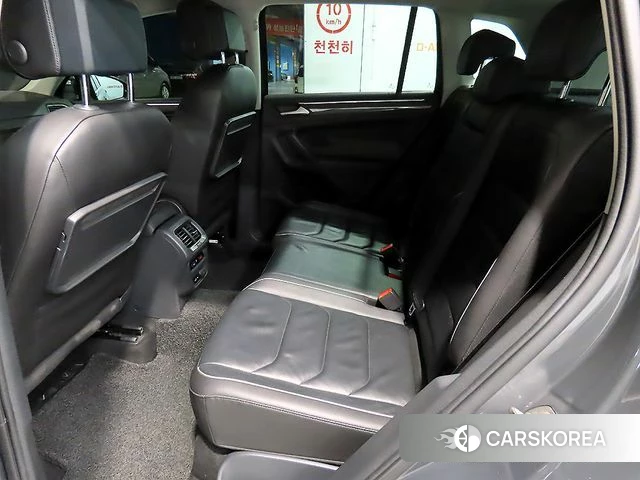 Volkswagen Tiguan second Generation 2020 Черный из Кореи, фото 2