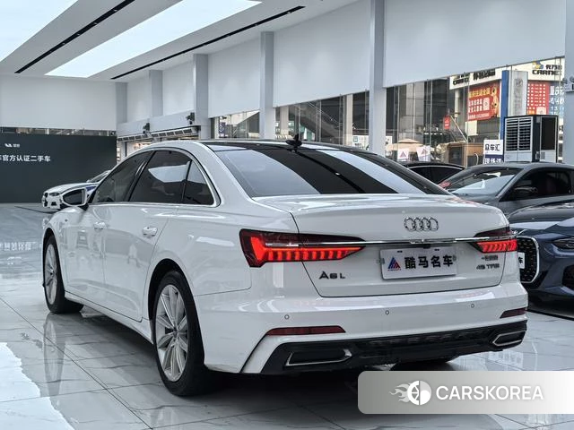 Audi A6L 2021 Белый из Китая, фото 2