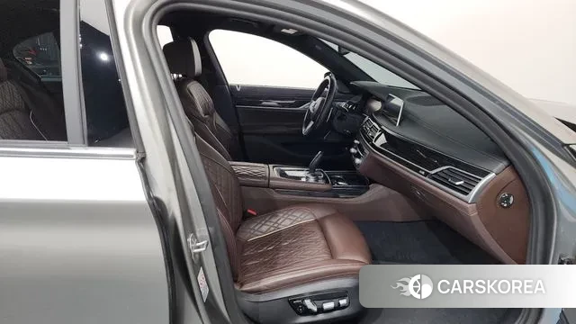 BMW 7 Series (G11) 2020 Серый из Кореи, фото 2