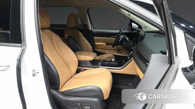 Kia Carnival 4th generation 2022 Белый из Кореи, фото 2