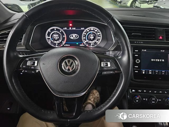 Volkswagen Tiguan second Generation 2018 Серый из Кореи, фото 2