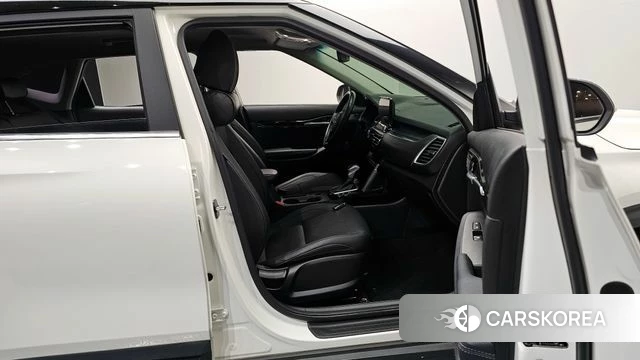 Kia Seltos 2022 Белый из Кореи, фото 2