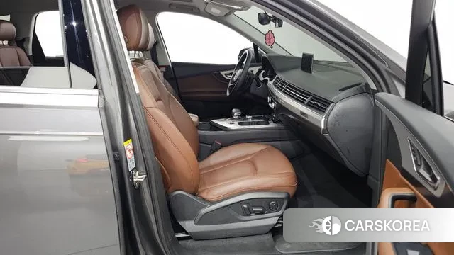 Audi Q7 (4M) 2019 Серый из Кореи, фото 2