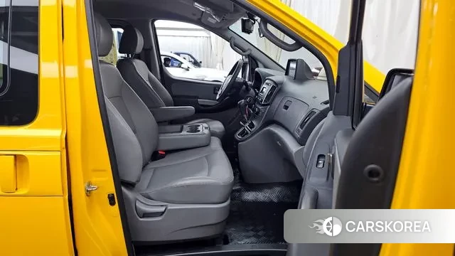 Hyundai The New Grand Starex 2018 Желтый из Кореи, фото 2