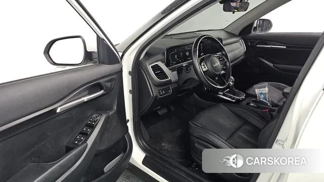 Kia The New Seltos 2023 Белый из Кореи, фото 2