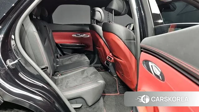 Genesis GV70 2021 Черный из Кореи, фото 2