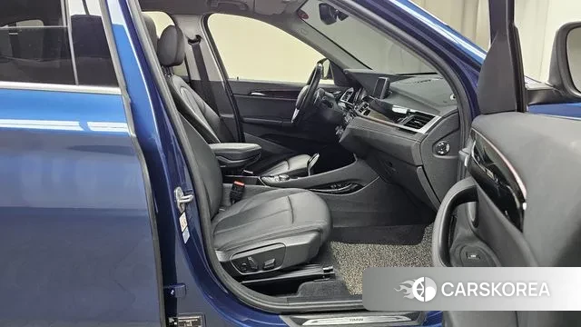 BMW X1 (F48) 2022 Синий из Кореи, фото 2