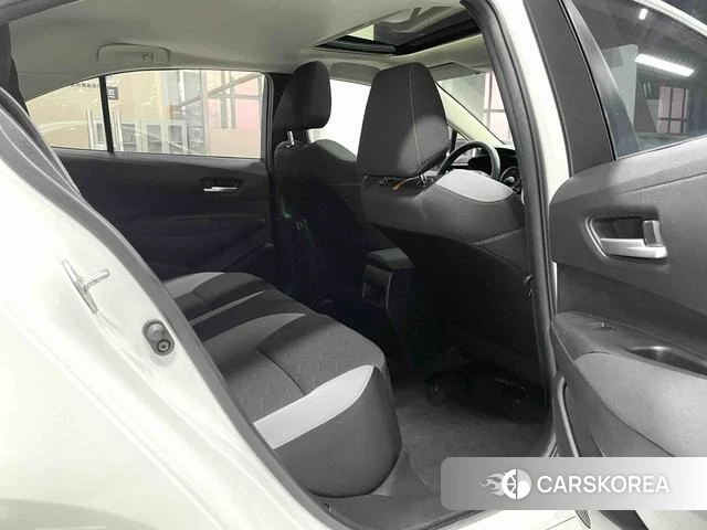 Toyota Corolla 2022 Белый из Китая, фото 2