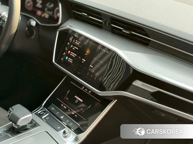 Audi A6L 2021 Черный из Китая, фото 2