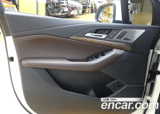 BMW 2 Series Active Tourer (U06) 2024 Белый из Кореи, фото 2