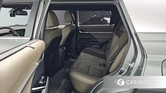 Ssangyong Torres 2023 Зеленый из Кореи, фото 2