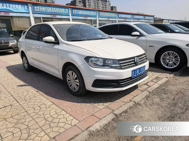 Volkswagen Santana 2022 Белый из Китая, фото 2