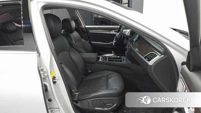 Genesis G80 2018 Серебристо-серый из Кореи, фото 2
