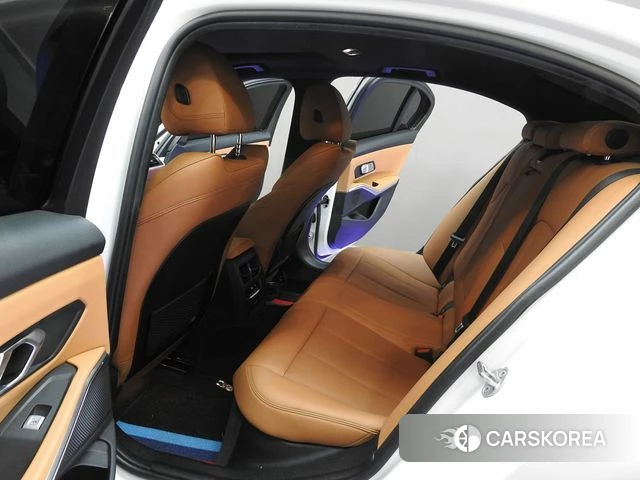 BMW 3 Series (G20) 2022 Белый из Кореи, фото 2