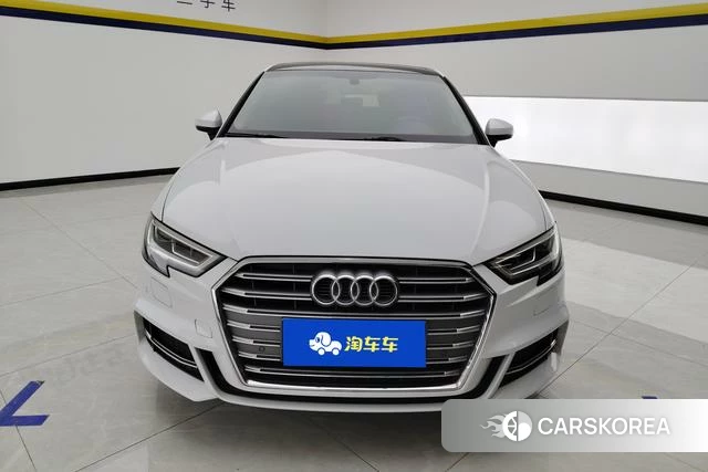 Audi A3 2020 Белый из Китая, фото 2