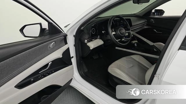 Hyundai Avante (CN7) 2021 Белый из Кореи, фото 2