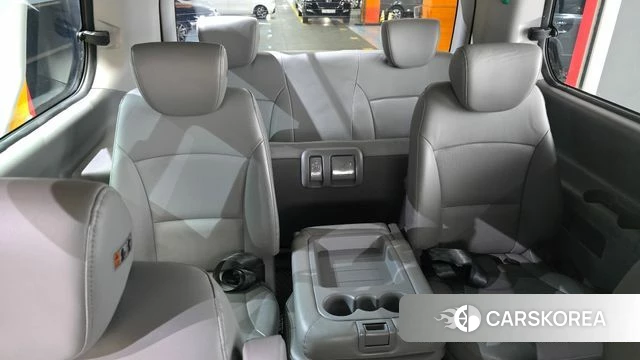 Hyundai The New Grand Starex 2018 Желтый из Кореи, фото 2