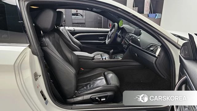 BMW 4 Series (F32) 2018 Белый из Кореи, фото 2