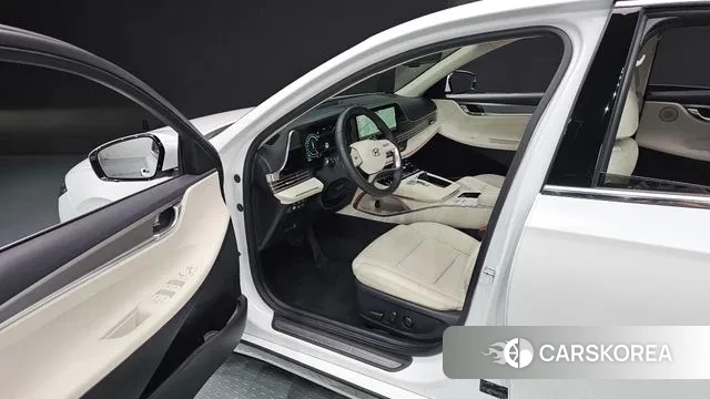 Hyundai The New Grandeur IG Hybrid 2021 Белый из Кореи, фото 2