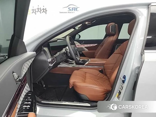 BMW i7 (G70) 2025 Серебристо-серый из Кореи, фото 2