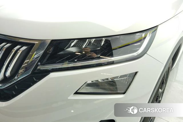 Skoda Kodiak GT 2021 Белый из Китая, фото 2