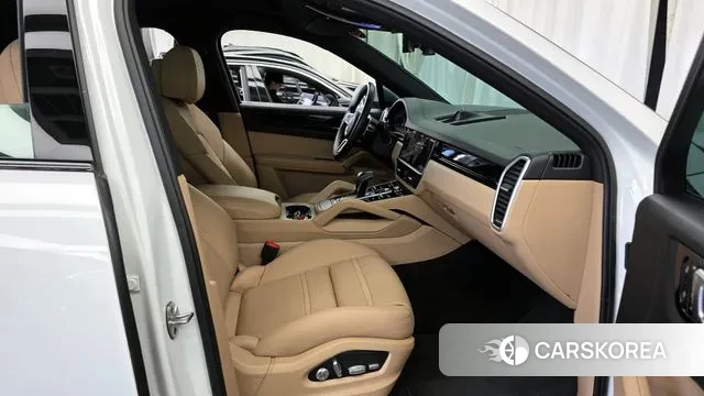 Porsche Cayenne (PO536) 2021 Белый из Кореи, фото 2