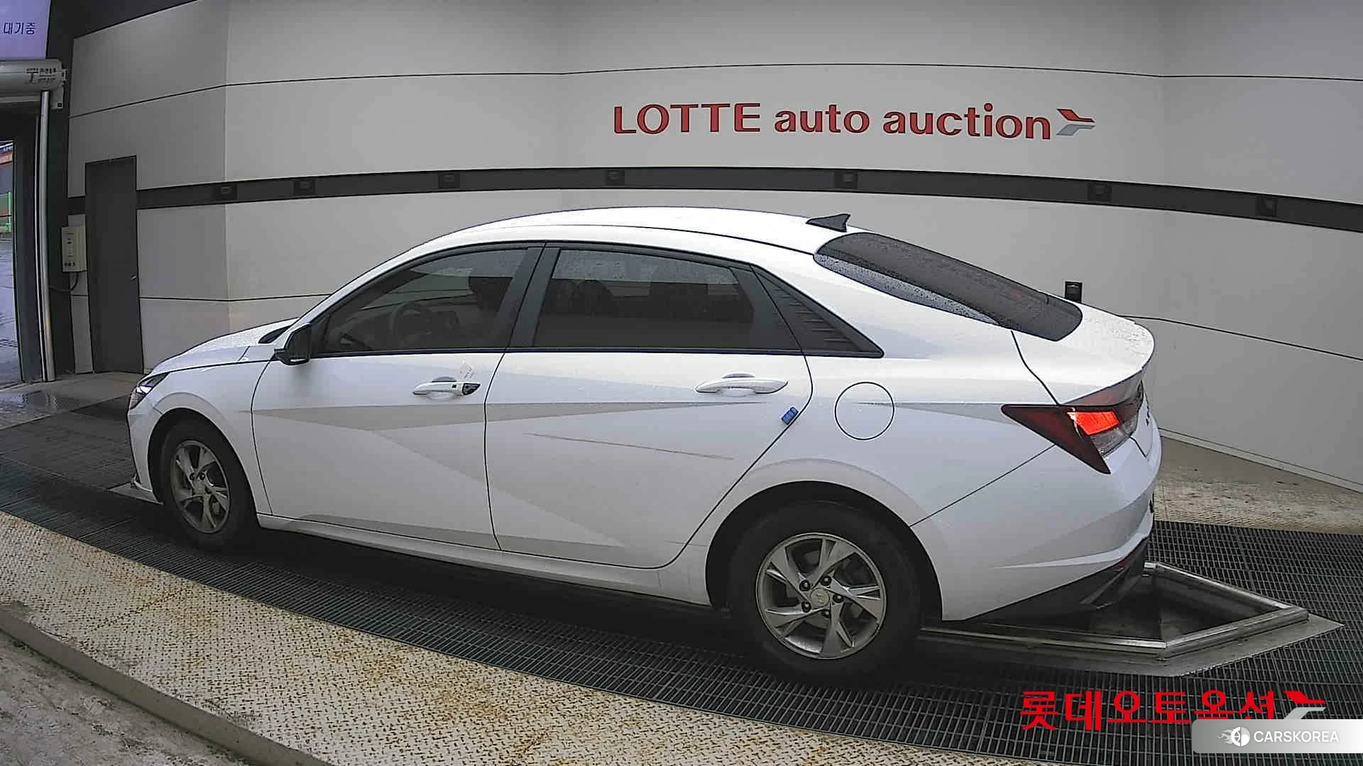 Hyundai Avante 2021 Белый из Кореи, фото 2