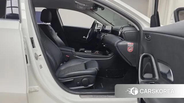 Mercedes-Benz A-Class W177 2020 Белый из Кореи, фото 2