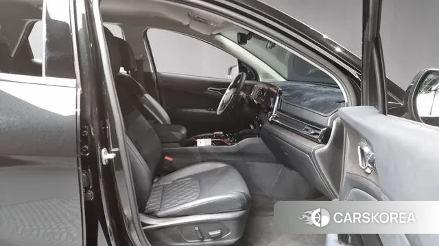 Kia Sportage 5th Generation 2022 Черный из Кореи, фото 2