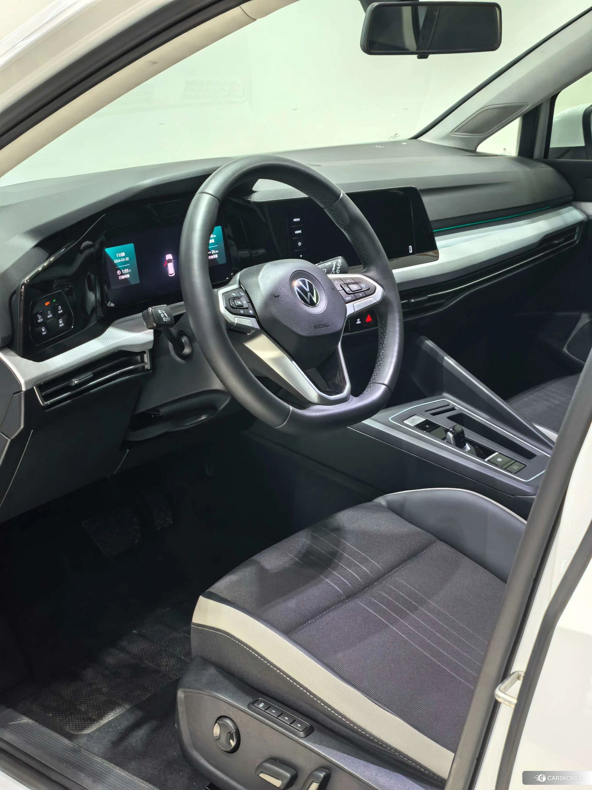 Volkswagen Golf 2022 Белый из Китая, фото 2