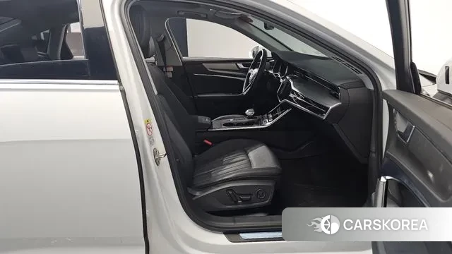 Audi A6 (C8) 2022 Белый из Кореи, фото 2