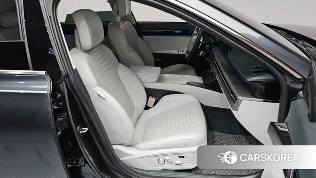 Hyundai Grandeur (GN7) 2023 Серый из Кореи, фото 2