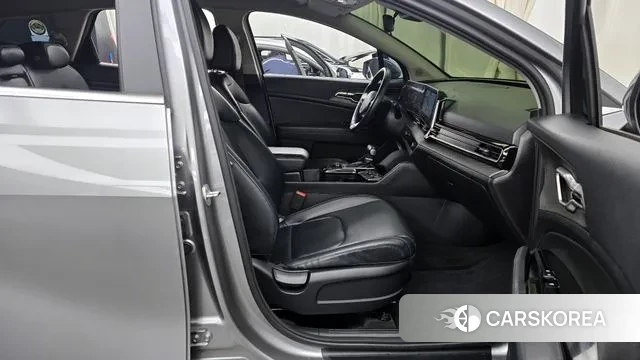 Kia Sportage 5th Generation 2021 Серебряный из Кореи, фото 2