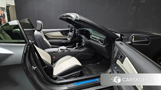 Ford Mustang 7th Generation 2024 Серый из Кореи, фото 2