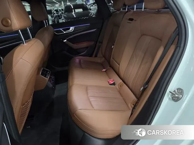 Audi A6 (C8) 2020 Белый из Кореи, фото 2