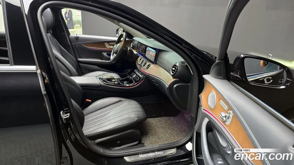 Mercedes-Benz E-Class W213 2020 Черный из Кореи, фото 2