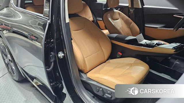 Kia EV6 2023 Черный из Кореи, фото 2