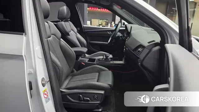 Audi Q5 (FY) 2023 Белый из Кореи, фото 2