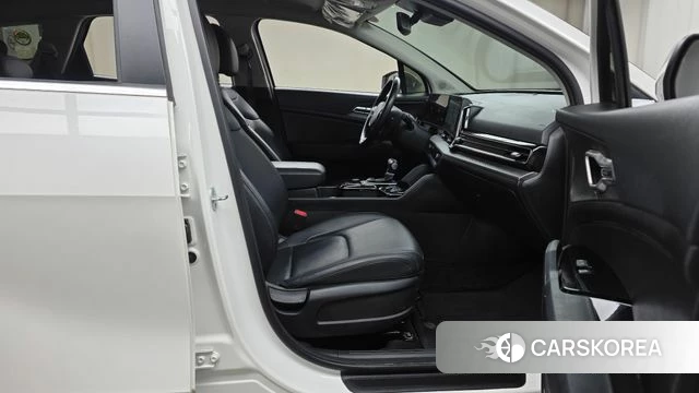 Kia Sportage 5th Generation 2022 Белый из Кореи, фото 2