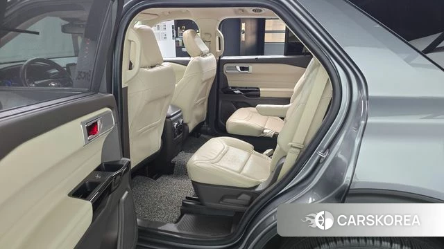 Ford Explorer 6th Generation 2022 Серый из Кореи, фото 2