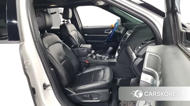 Ford Explorer 2018 Белый из Кореи, фото 2