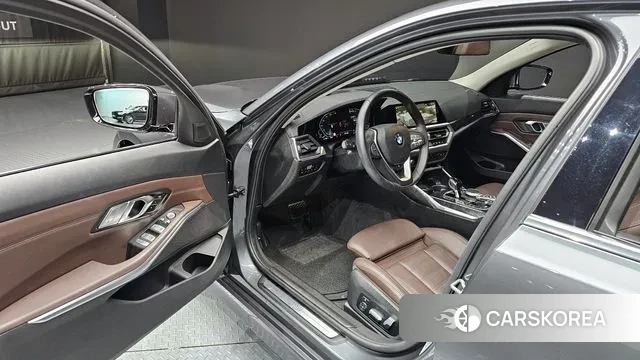 BMW 3 Series (G20) 2021 Серый из Кореи, фото 2