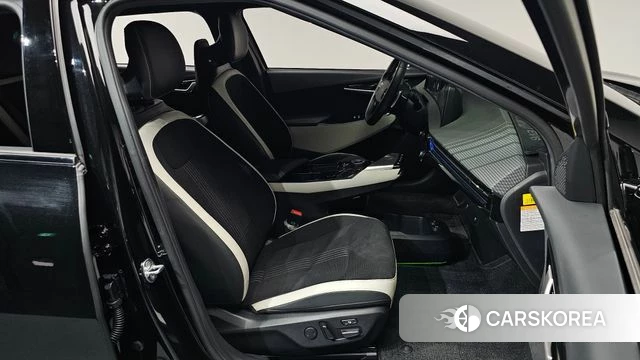 Kia EV6 2022 Черный из Кореи, фото 2