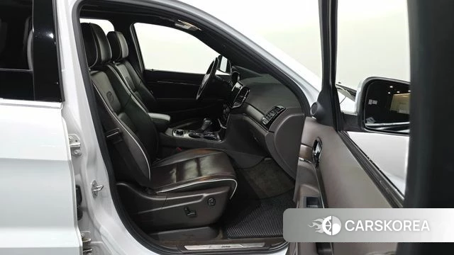 Jeep Grand Cherokee 2019 Белый из Кореи, фото 2